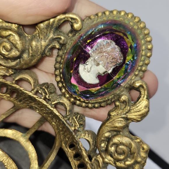 VINTAGE BRASS ORMOLU VANITY trinket Dish bowl frosted Glass CAMEO Guild Crest - Picture 8 of 13